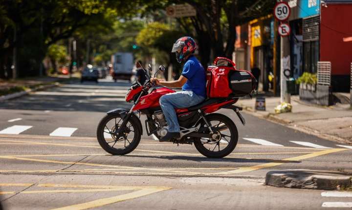 Detran-SP abre vagas extras em exame prático de moto até julho