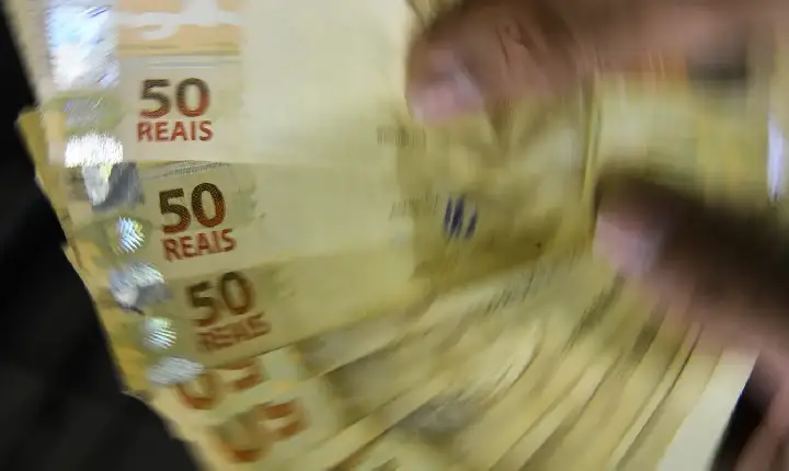 Poupança tem retirada líquida de R$ 11,1 bilhões em março
