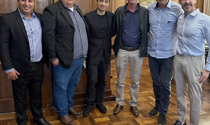 Representantes de Arco-Íris participam de reunião com Vice-Governador no Palácio dos Bandeirantes