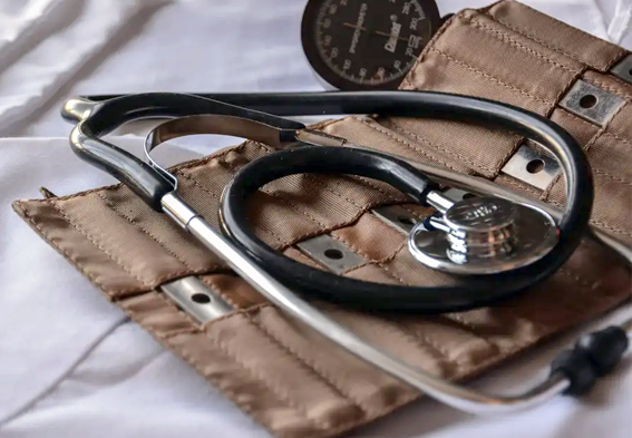 Número de médicos no Brasil aumenta 23,6% de 2019 a 2023