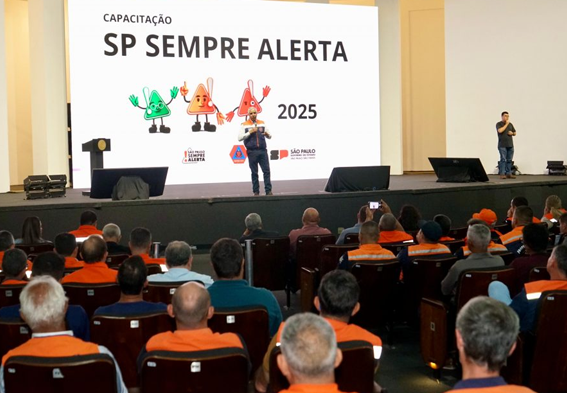 Defesa Civil de SP reúne municípios para fortalecer a prevenção e resposta a desastres naturais